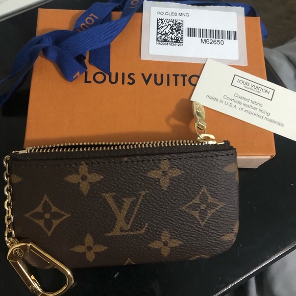 lv key pouch monogram